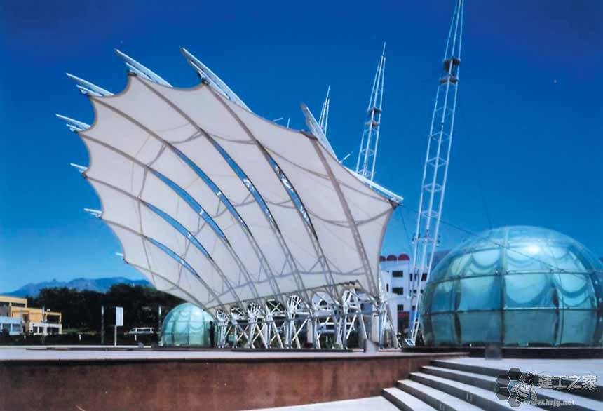 新民车棚膜结构网架